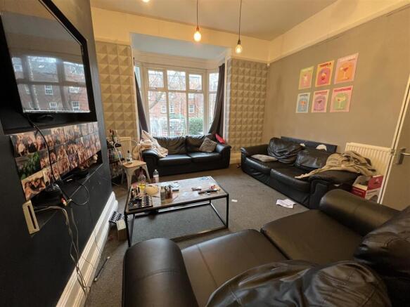 Lounge 2.jpeg
