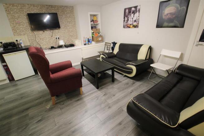 Living Room.jpg