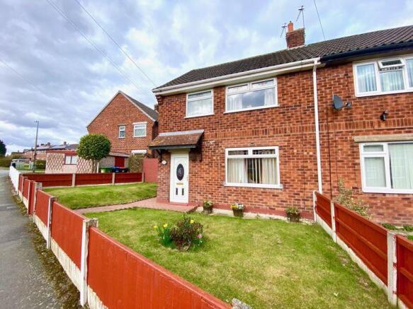 Front Garden/Elevation