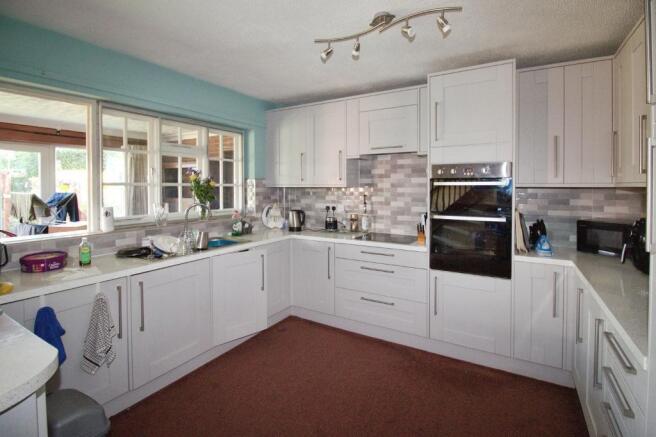 Kitchen Dining Area