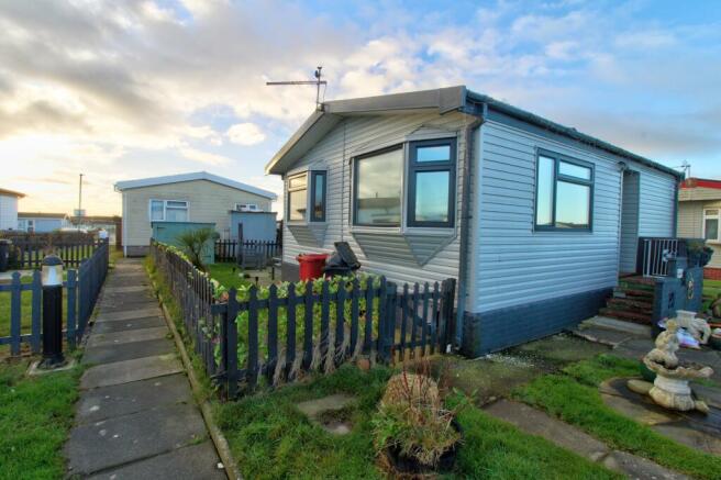 2 bedroom park home for sale in West Shore Park Barrow in furness