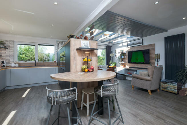 Kitchen Family Room