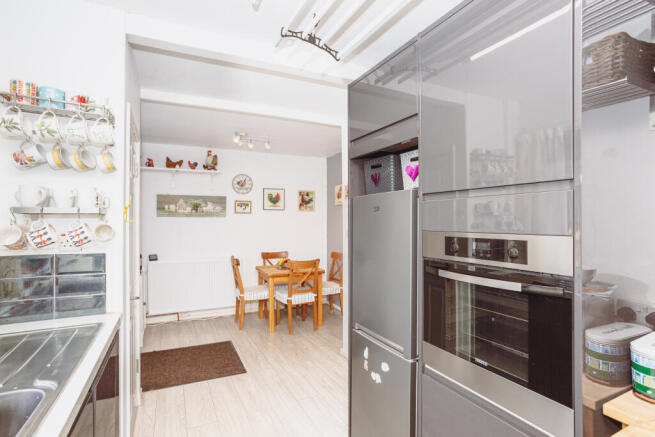Dine-in Kitchen