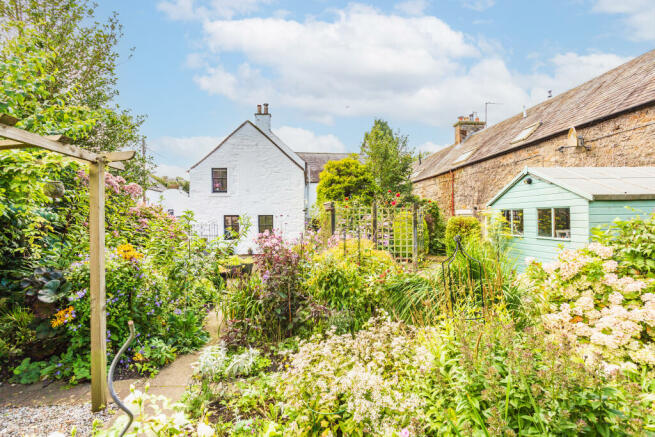 Garden & Side Elevation