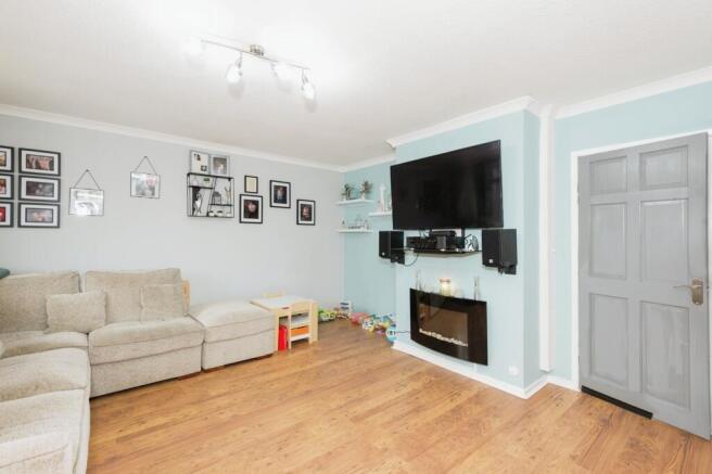 45darentavenuewalneybarrow-in-furnessla143nu-4