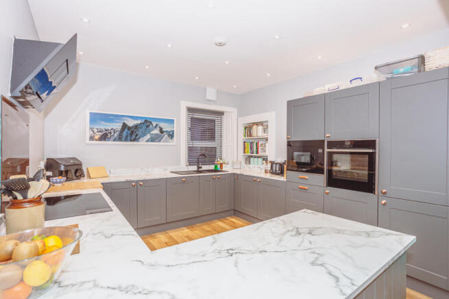 Open-Plan Kitchen/Dining Room