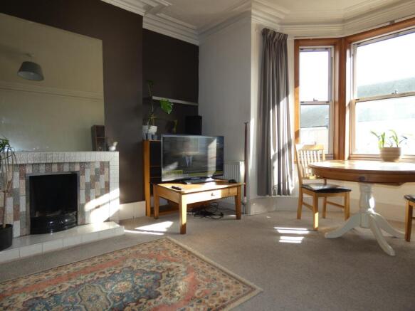 LOUNGE A