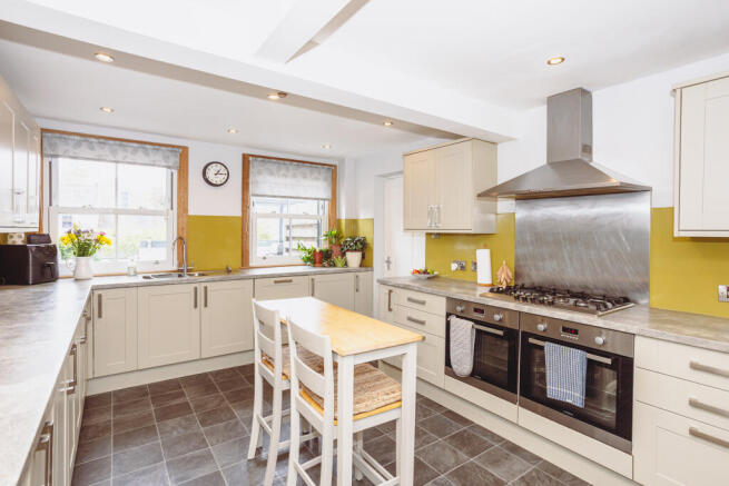 Dine-in Kitchen