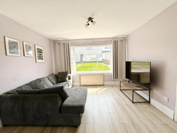 Lounge angle