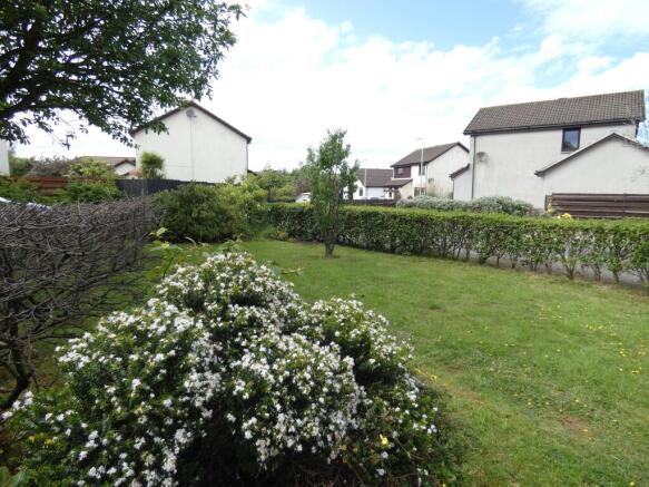 FRONT GARDEN