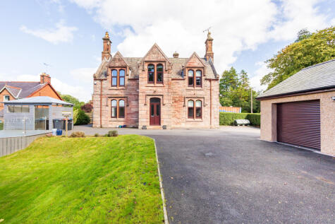 East Morton Street, Thornhill, DG3