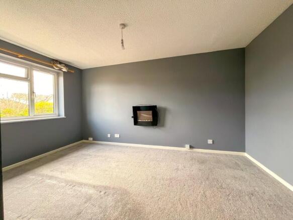 Lounge-Dining Room