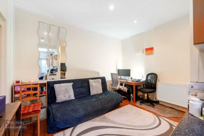 Flat 2, 80 Welldon Crescent - uX9VXj71EGYhiq9nroep