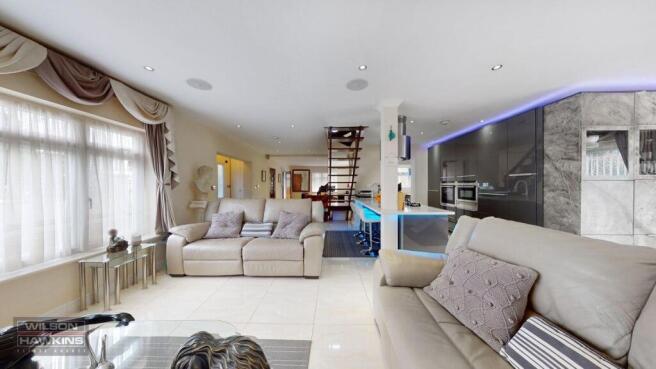 17 Old Kenton Lane, - bqeQ4OE5eKITo3Ad7GZ3.jpg