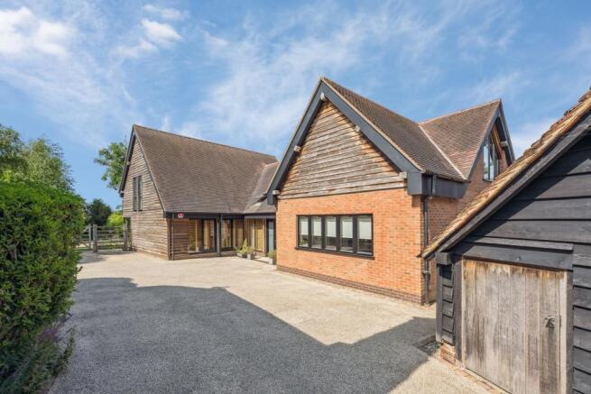 DSC09873-0d38ecc7f9726a9454c7752771f9f9b9 - 800px.