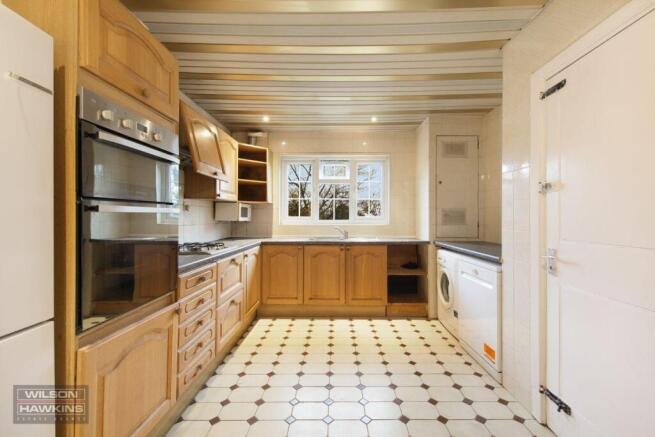 43 Herga Court, Sudbury Hill - C3hfejT9d05iCwQnL56