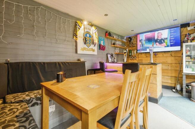 Garden "Pub"