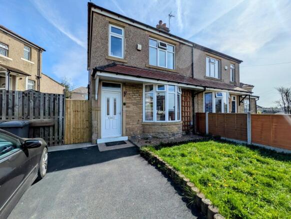 Front of House & Drive