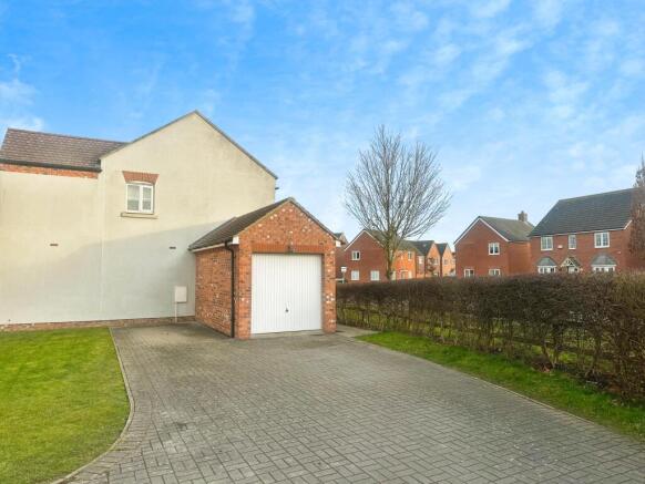 Double Driveway & Single Garage
