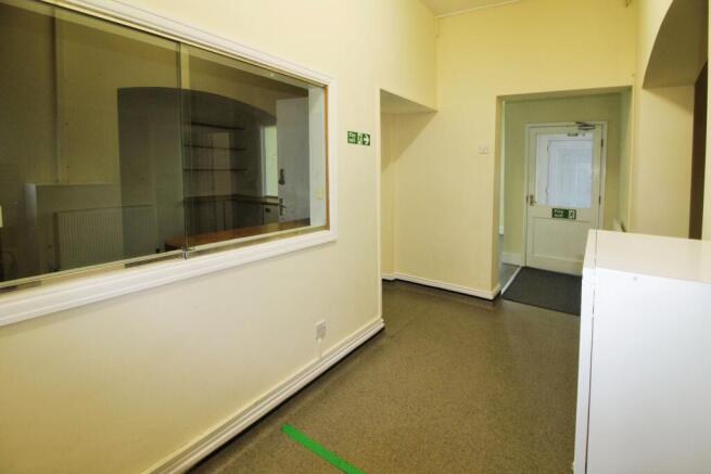 Entrance hall.JPG