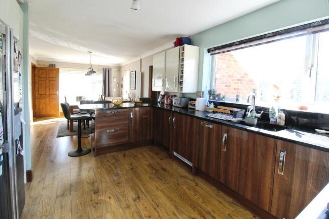 Kitchen/dining room