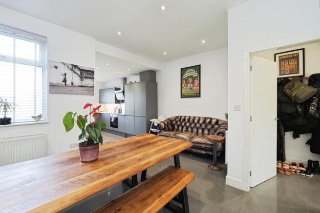 Stunning, Airy and Open Plan Kitchen/Dining Family Space