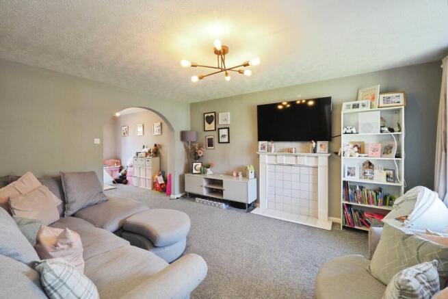 Cosy yet Airy Lounge/Dining/Family space