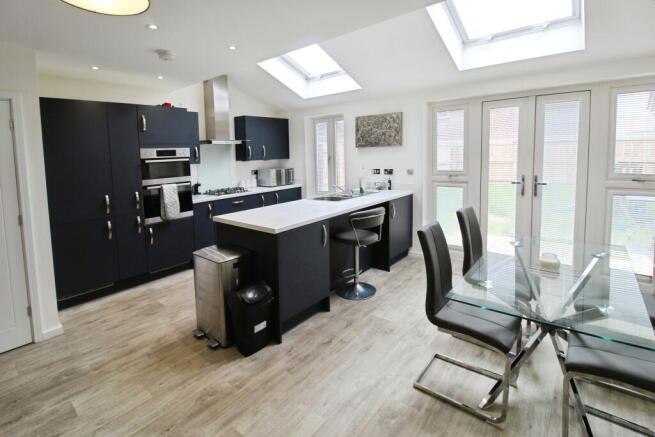 Kitchen/diner/living space