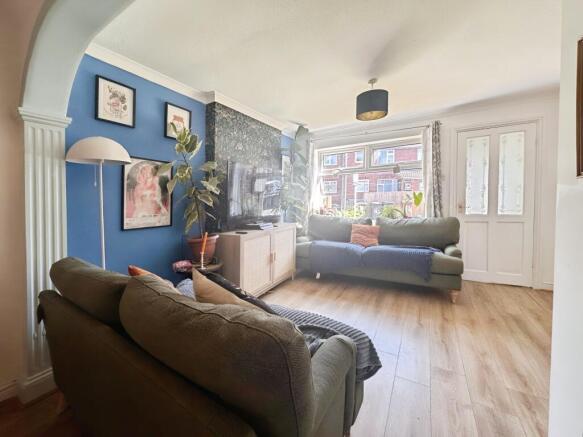 Lounge/Dining Room