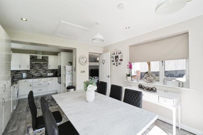 Extended and Open Plan Kitchen/Dining