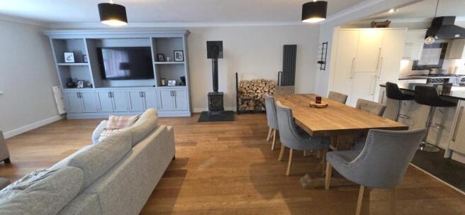 Kitchen - Diner Pic 1
