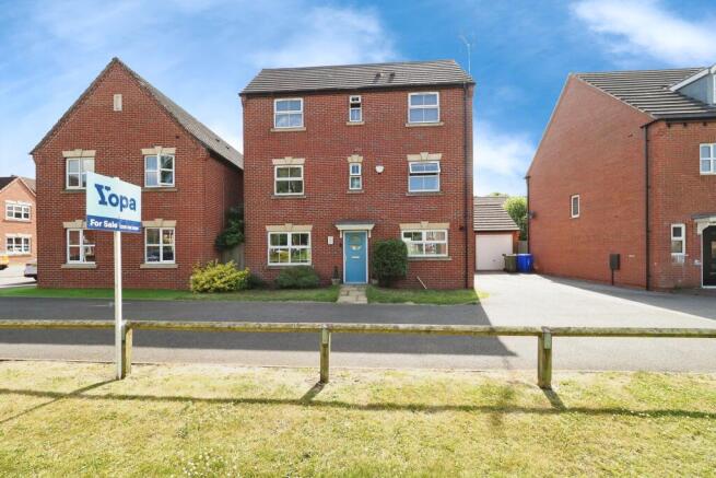Fantastic Front Shot, 4 Bed, Three Storeys