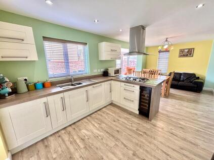 Longwall Way, Pontefract, WF8