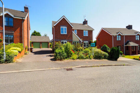 Moorlands Drive, Mayfield, Ashbourne, DE6