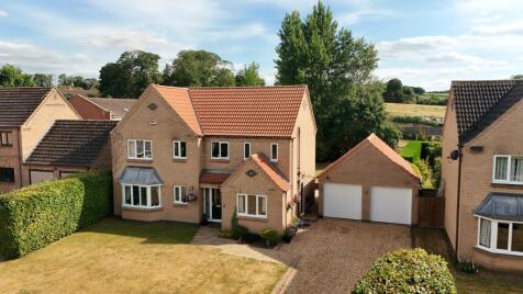 Paddock Close, Ancaster, Grantham, NG32