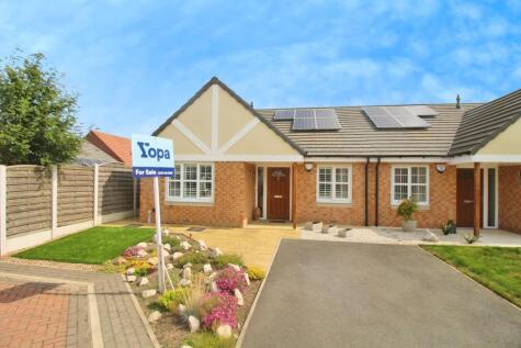 Edmonstone Close, Wakefield, WF2