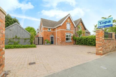 High Street, Skellingthorpe, LN6