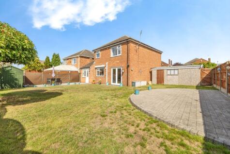 Wharfedale Drive, North Hykeham, LN6