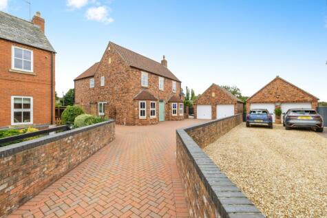 Abbey Park, Torksey, LN1