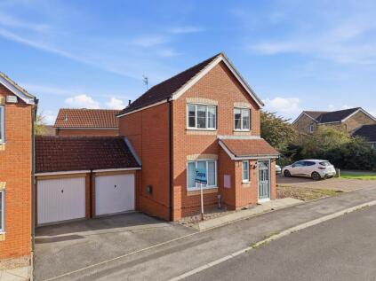 Paddock Drive, Woodlaithes, Rotherham, S66