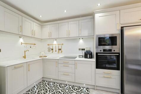 Manor House, Mansfield, NG19