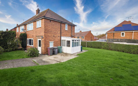 Manvers Road, Chesterfield, S44