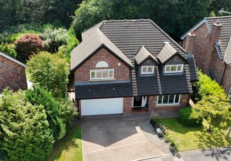 1 Ravens Holme, Heaton. Bolton. BL1 5TN