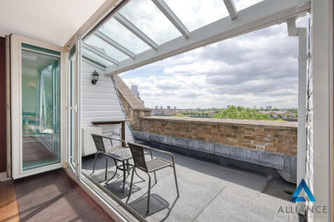 Eagle Wharf West, Narrow Street, Limehouse, London, E14