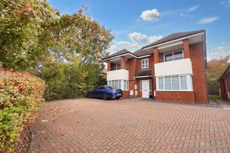 Ridge Way, Ridgeway Heights Ridge Way, HP13