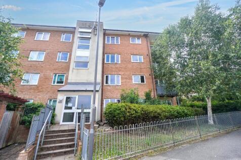 St. Hughs Avenue, High Wycombe, HP13