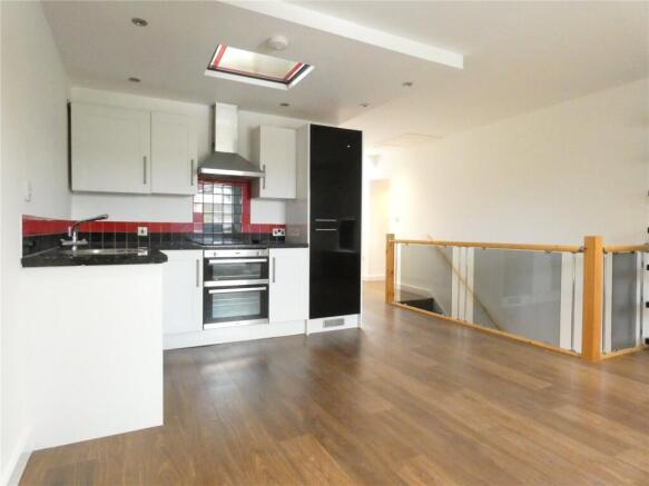 Kitchen / Lounge