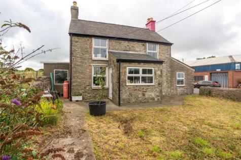 Amlwch, Isle of Anglesey, LL68