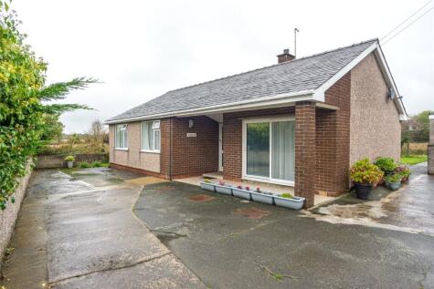 Gaerwen, Isle of Anglesey, LL60