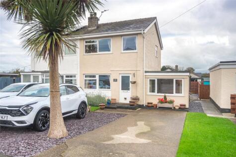 Treaserth Estate, Llangaffo, Gaerwen, Isle of Anglesey, LL60